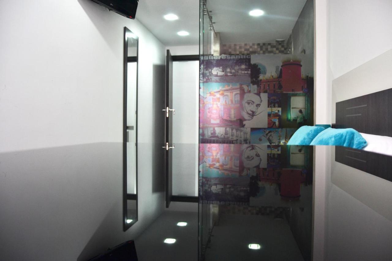 Hostal Sanmar Фигерас Экстерьер фото
